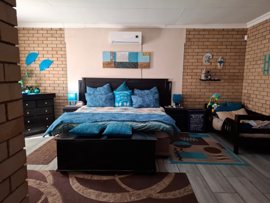 3 Bedroom Property for Sale in Universitas Ridge Free State